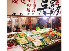 -六合夜市