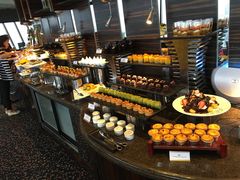 自助取餐区-广州花园酒店-凌璇阁360度高空海鲜自助餐CAROUSEL