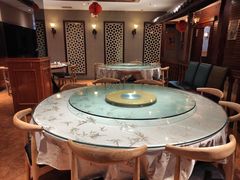 包厢-粥全粥到海鲜家常菜·海肠捞饭(嫩江路店)
