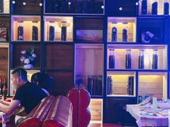 -龙巢盱眙龙虾·鸡煲·烧烤宵夜(坪洲店)