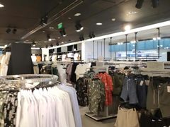 -H&M(鹏欣水游城店)