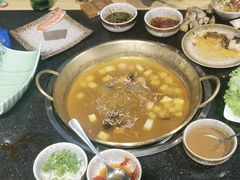 -顶顶汤火牛排火锅·经典铜锅涮肉