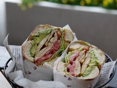 煎鸡肉牛油果贝果-BIG BAGEL(永康路店)