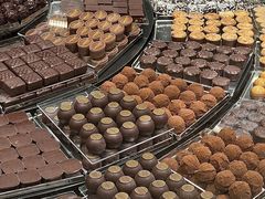 -Laderach 莱德拉(上海环贸iapm店)