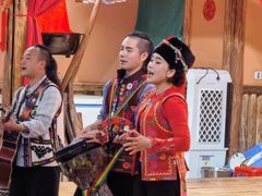 -老滇山寨•云南特色菜•地方菜•民族风情歌舞表演(金碧店)