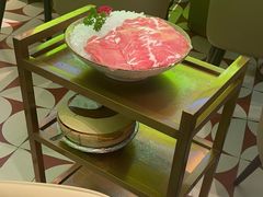 -洪氏嗨捞·广东猪肚鸡·椰子鸡火锅(西咸万象城店)