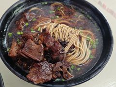 -小龙大肉面馆