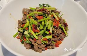 Grandmother's Vegetable Braised Tender Beef