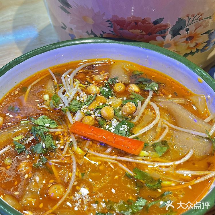 等等涮熟后，越吃越上瘾️ • 网红店，超级好吃