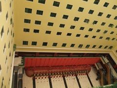从楼上俯瞰前台-北京九华山庄会展酒店