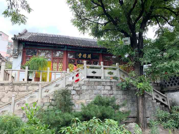 菜品丰富,好吃不贵,菜量大,口味很好