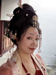 -一揽芳华汉服旗袍体验馆(拙政园店)