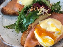 -ROAST coffee & eatery
