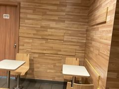 -麦当劳(虹梅路地铁站店)