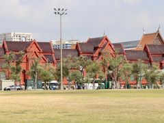 -皇家田广场(อนุสาวรีย์ทหารอาสา)