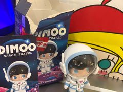 -泡泡玛特POPMART(上海环球港店)