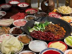 -沸炉重庆老火锅(军事博物馆店)