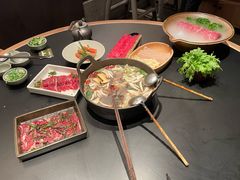 -三出山火锅(南京万象天地店)