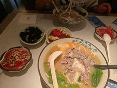 二十二年经典牛肉米粉-鑫花溪牛肉米粉(凤凰街创始总店)