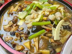 -有红鸡毛店·川菜(建设路店)