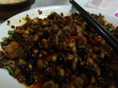 老干妈炒仔鸡-新新湘菜馆(新中街二条店)