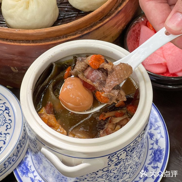 专门开车来玉林路吃的包子。。。值得我N刷!!