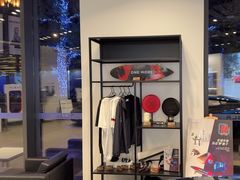 -TESLA 特斯拉(上海太古汇体验店)
