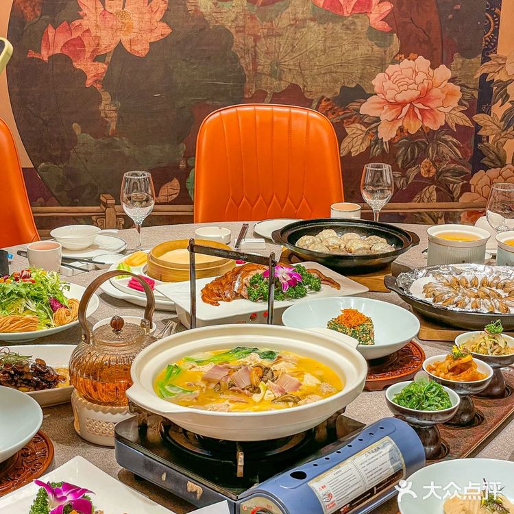 没错！就是藏在朝天宫巷子里的锅气老南京菜馆