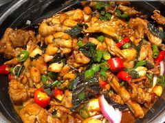 青椒紫苏蛙-蛙小侠·沸腾砂锅(西关新天地店)