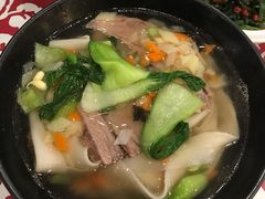 -秦香陕西食府(华贸天地店)