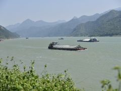 -羚羊峡古栈道森林公园