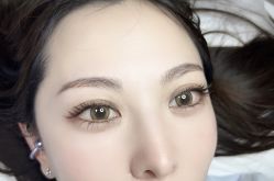 -爱美睫美甲会馆