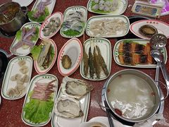 -四囍码头海鲜烧烤自助火锅(外滩南京东路悦荟广场店)