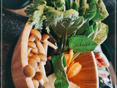 -湊湊火锅·茶憩(南京东路悦荟店)