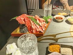 -铭牛烧肉·和牛海鲜自助(高新月牙湖店)