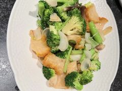 -五谷丰登农家院·地道胶东菜·海鲜烧烤(威海店)