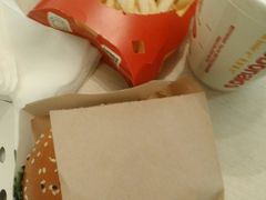 -麦当劳(健德桥得来速店)