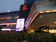 -广州中心皇冠假日酒店·百粤楼