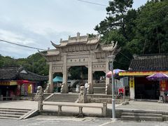 -灵岩山风景区