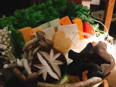 -湊湊火锅·茶憩(新中关购物中心店)