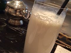 香草奶昔-LONG BAR 廊吧(外滩华尔道夫酒店)