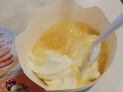 安慕希菠萝酸奶麦旋风-麦当劳(中山路店)