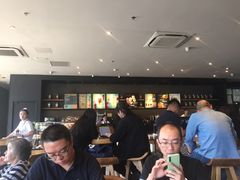 -星巴克臻选(莘庄仲盛店)