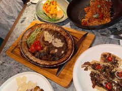 -芭莉与彩虹西餐厅(成都合生汇店)