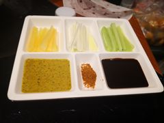 -皇城根·烤鸭·鱼头·家常菜(欧亚大观乐活城店)