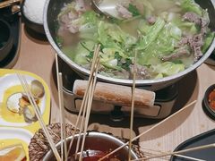 -川堂风·跷脚牛肉·乐山爆炒(宝山日月光店)