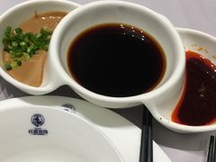 -红鼎豆捞·非遗鲍皇汤火锅(宝丰路店)