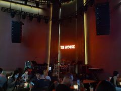-TZ House音乐现场(来福士中心店)