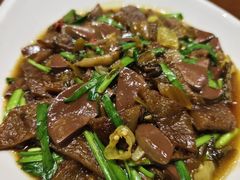 -东口码头·烧鸽子·鱼头泡饼·地方菜(金鹰悦城店)