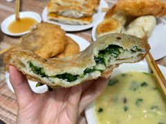素韭菜馅饼-老方子馅饼粥(台东店)